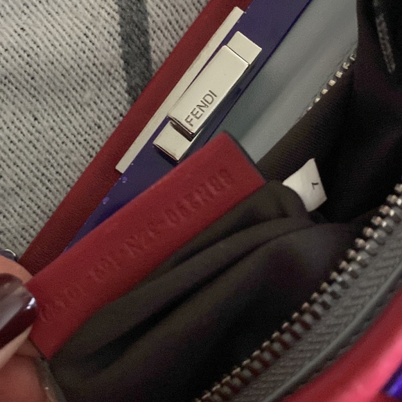 Auth Fendi red peekaboo iconic turn closure rigid leather top handle handbag - Picture 12 of 16